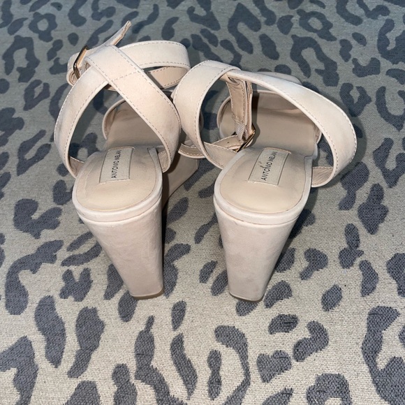 Antonio Melani Wedges - Picture 3 of 5